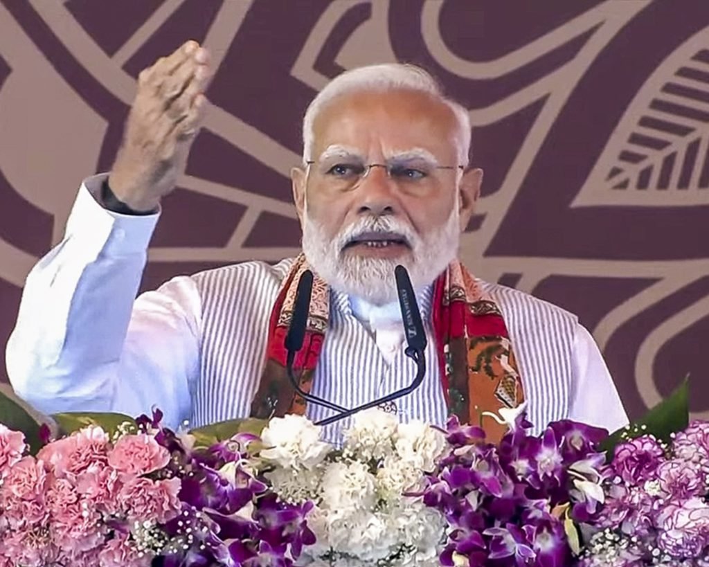 PM Slams Opposition Parties for Promoting Family Interests