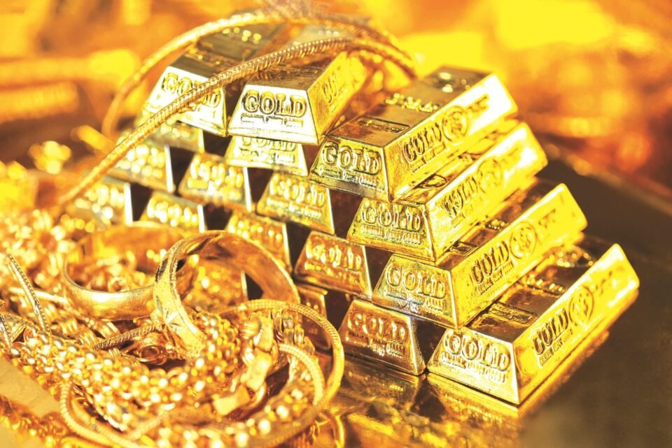 Gold and Silver Prices Surge: Gold at ₹97,430, Silver at ₹1,00,100