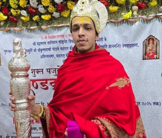 Vedamurti Devavrat Mahesh Rekhe Completes Dandakrama Parayanam; PM Modi Applauds Feat in Kashi