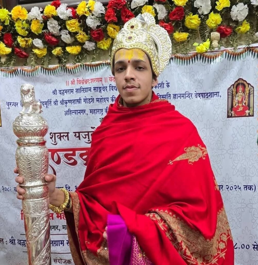 Vedamurti Devavrat Mahesh Rekhe Completes Dandakrama Parayanam; PM Modi Applauds Feat in Kashi